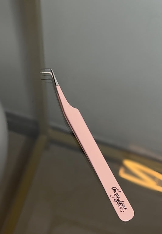 Pastel Pink Thin Point Volume Tweezer